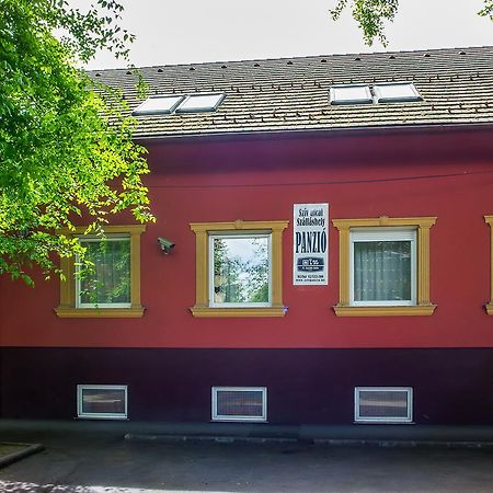 Civis Szallashely Debrecen Bagian luar foto