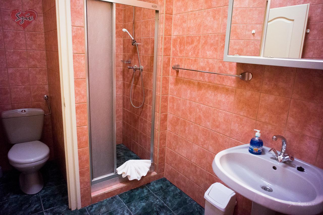 Civis Szallashely Debrecen Bagian luar foto