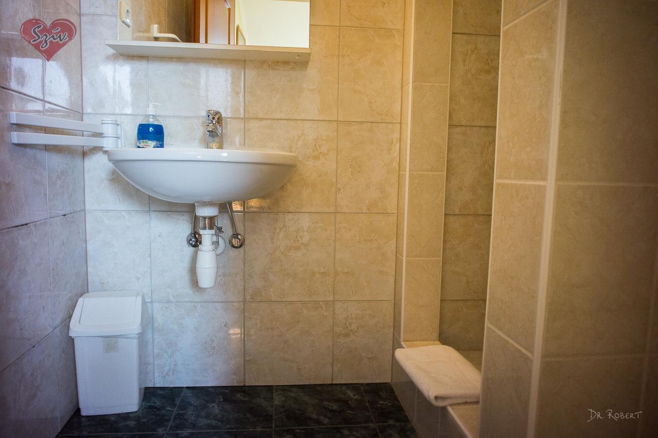 Civis Szallashely Debrecen Bagian luar foto