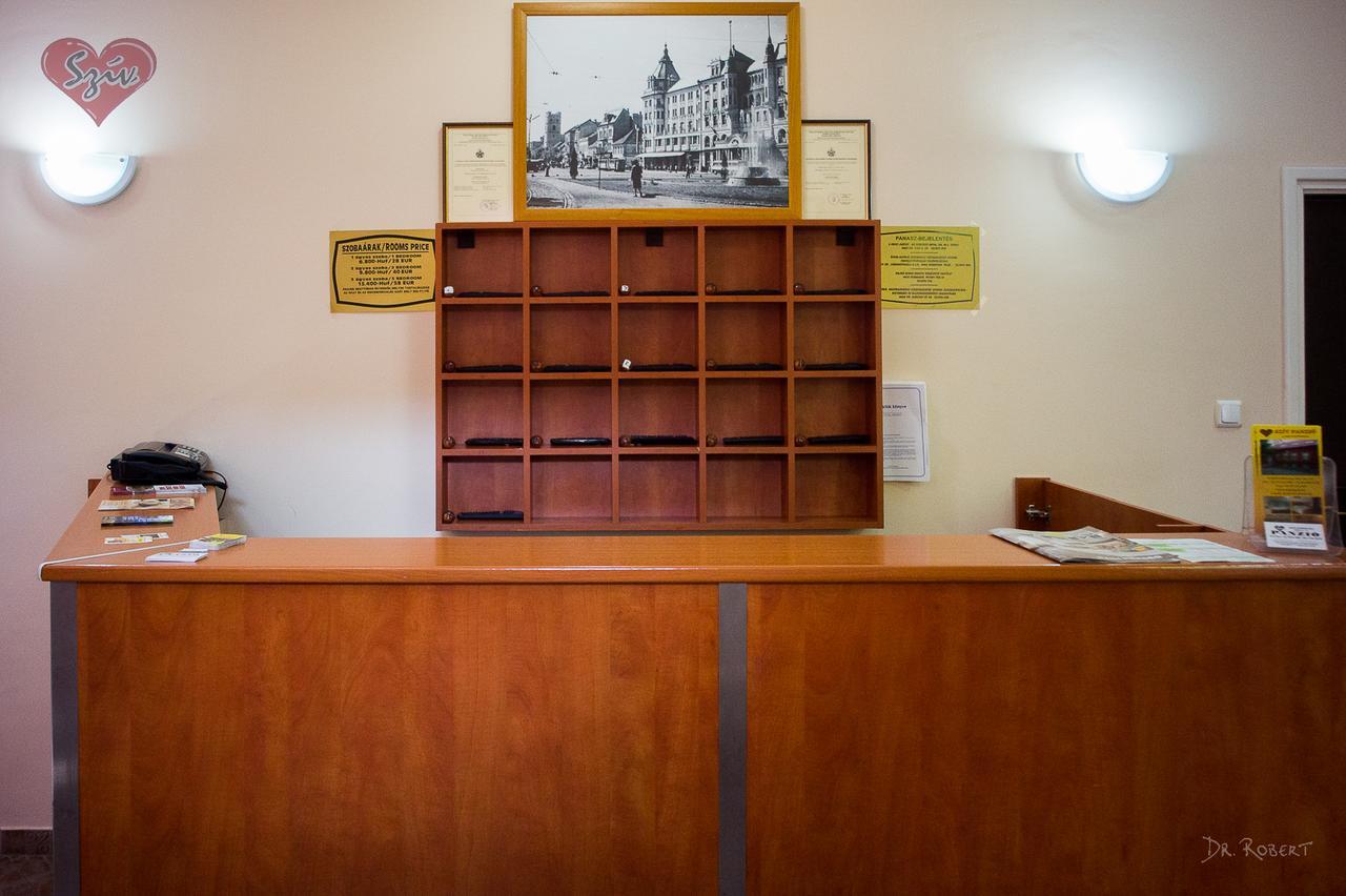 Civis Szallashely Debrecen Bagian luar foto