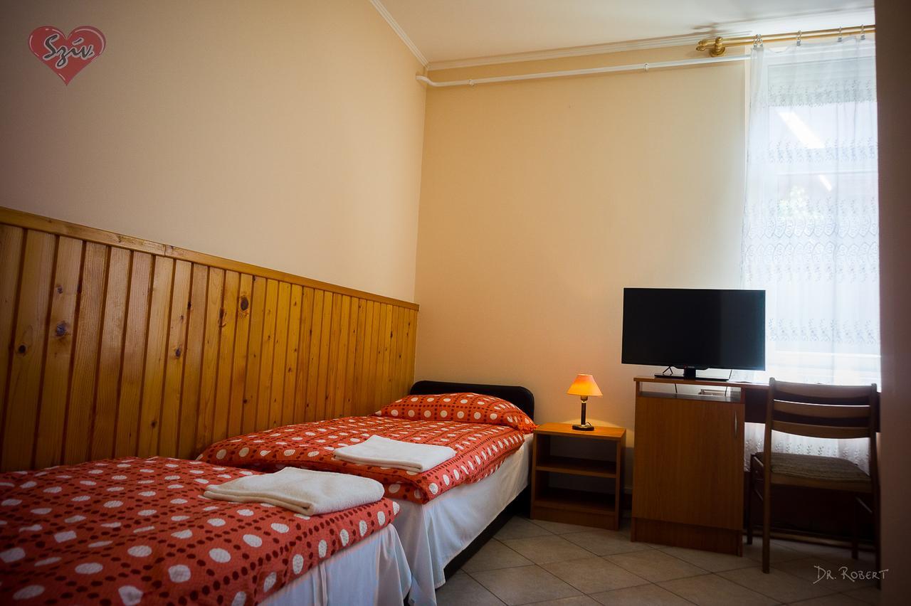 Civis Szallashely Debrecen Bagian luar foto