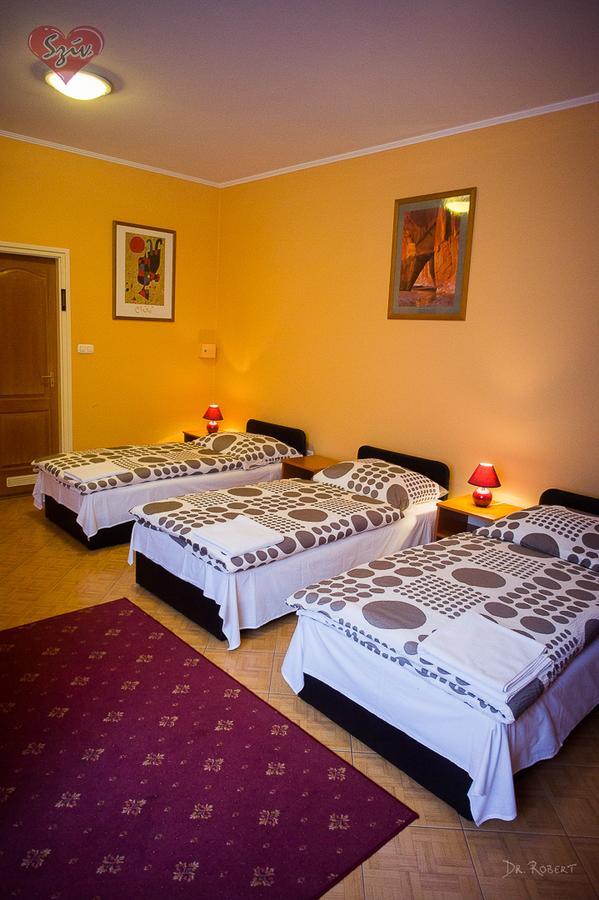 Civis Szallashely Debrecen Bagian luar foto