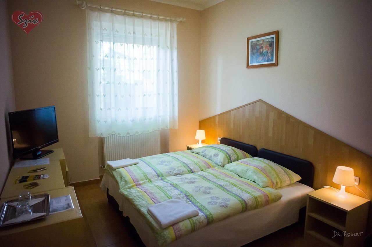 Civis Szallashely Debrecen Bagian luar foto