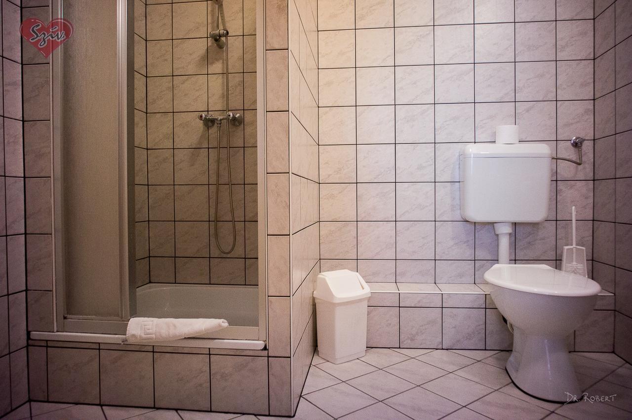 Civis Szallashely Debrecen Bagian luar foto